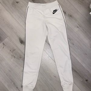 Nike joggers